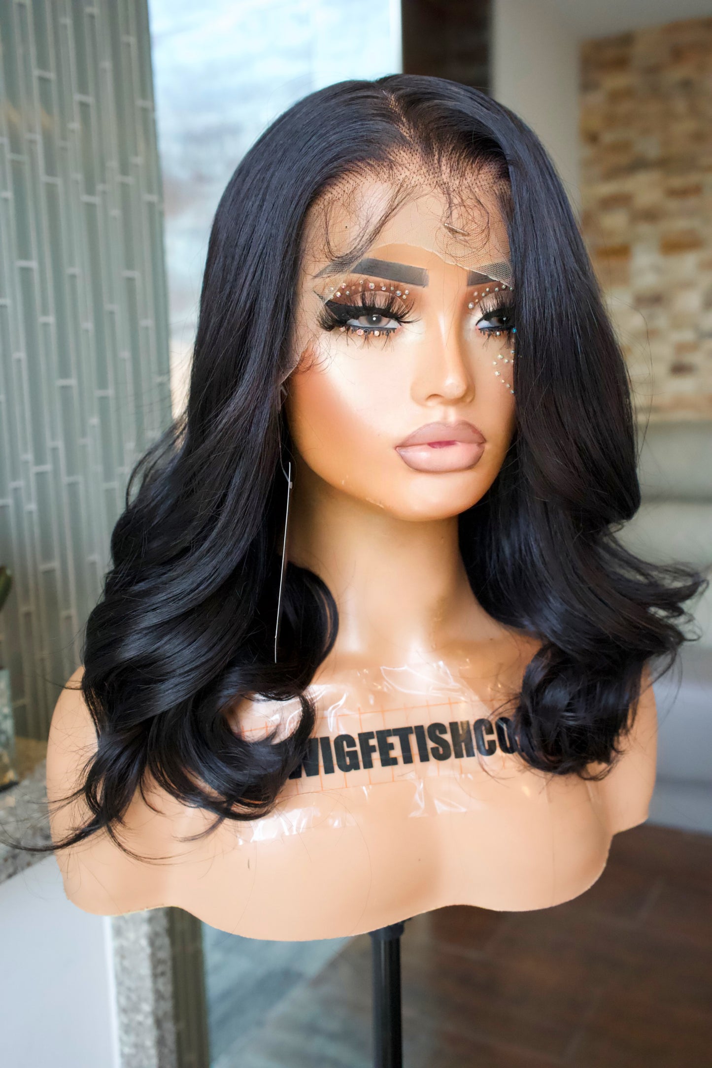 HD LACE 13x6 PREMIUM SYNTHETIC BLEND 18” LOOSE CURL BOB WIG- AKIRA