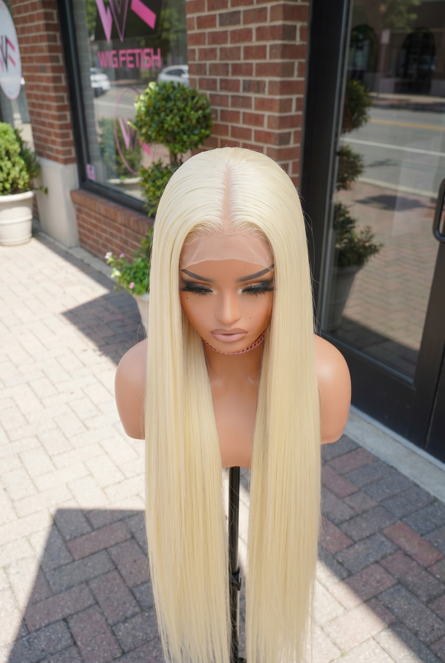 613 BLONDE 13x4 40-Inch Lace Frontal Premium Fiber Blend Wig - Heat-Resistant, Luxury Long Wig for Glamorous Styling