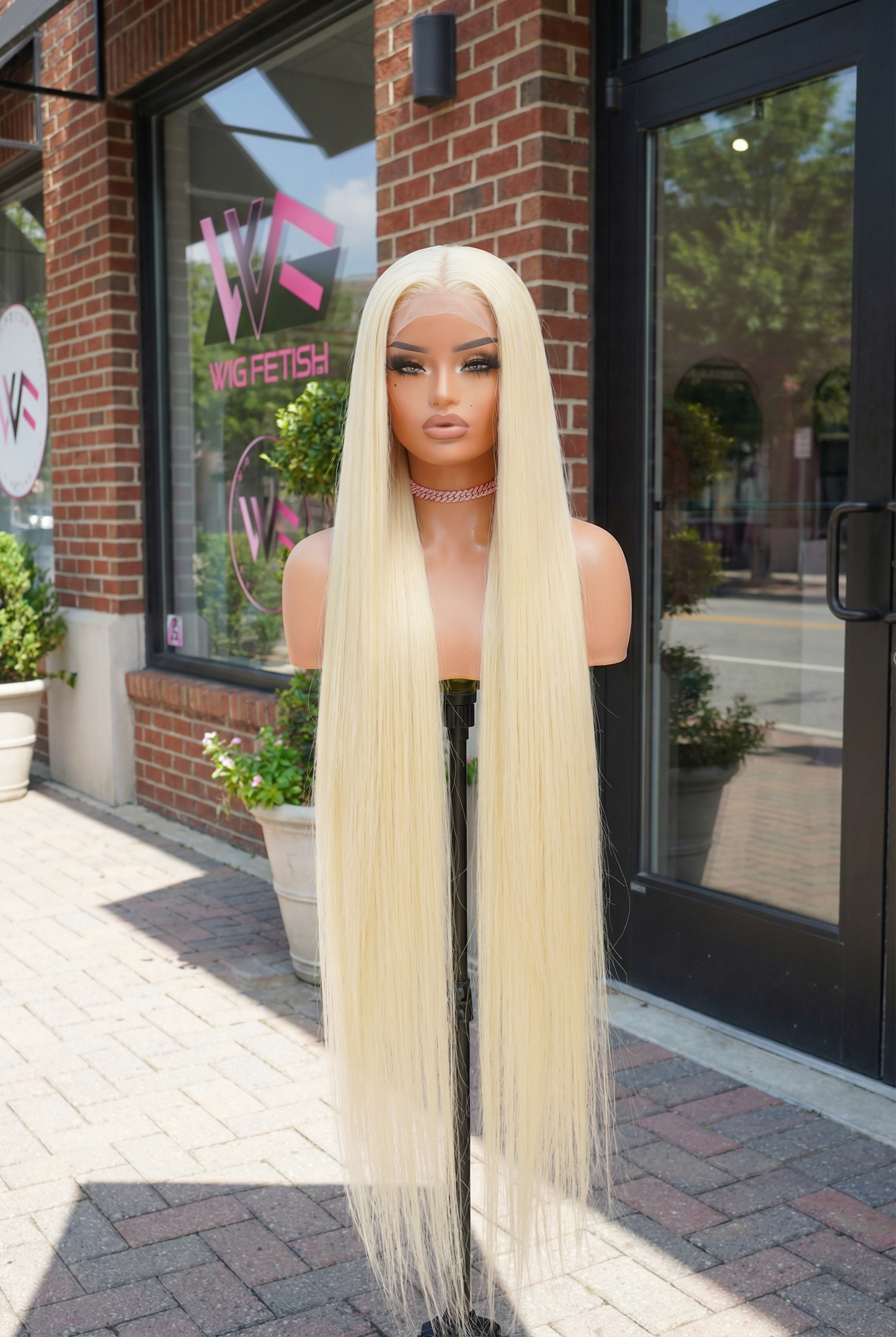 613 BLONDE 13x4 40-Inch Lace Frontal Premium Fiber Blend Wig - Heat-Resistant, Luxury Long Wig for Glamorous Styling